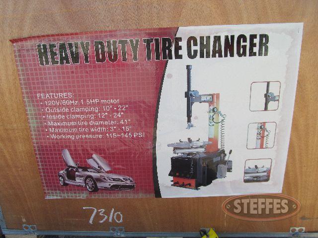 Heavy duty tire changer